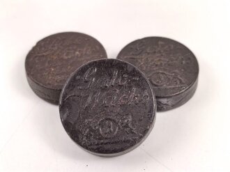 Drei Stück  Wachs für Lederzeug, Durchmesser je ca. 4cm