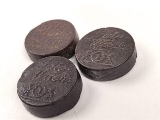 Drei Stück  Wachs für Lederzeug, Durchmesser je...