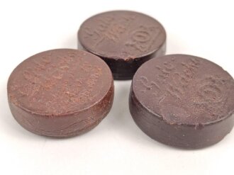 Drei Stück  Wachs für Lederzeug, Durchmesser je ca. 4cm