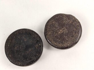 Zwei Stück "Elite"  Wachs für Lederzeug, Durchmesser je ca. 4cm