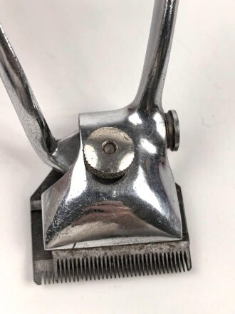 Kriegsmarine, Haarschneider "Pränafa Solingen" Die Kriegsmarine Abnahme ist mit vernickelt.