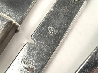 Vierteiliges Besteck Wehrmacht"  C & C.W.43", zusammengehörig, ungebraucht, nicht gereinigt