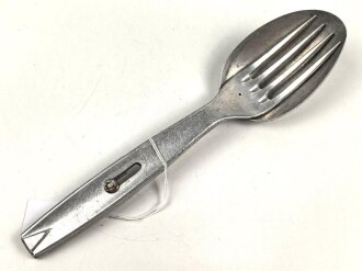 Zweiteiliges Besteck aus Aluminium, privat beschafft