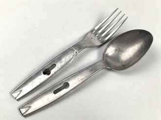 Zweiteiliges Besteck aus Aluminium, privat beschafft
