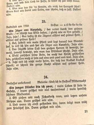 "Liederbuch der Wehrmacht" 80 Seiten, DIN A6, stark gebraucht, Einband lose
