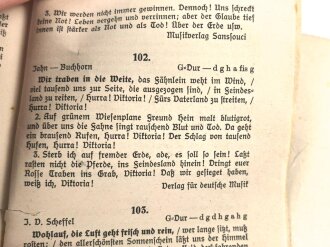"Liederbuch der Wehrmacht" 80 Seiten, DIN A6, stark gebraucht, Einband lose