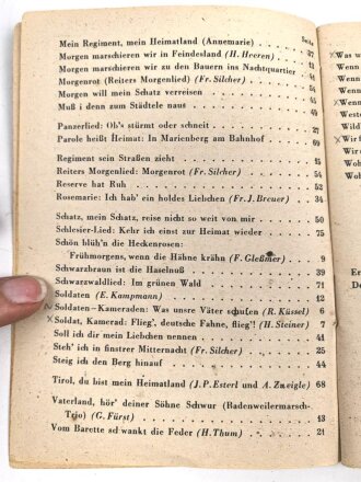 "Das neue Soldaten-Liederbuch" , Textbuch mit Melodien 2 stimmig, 80 Seiten, gebraucht