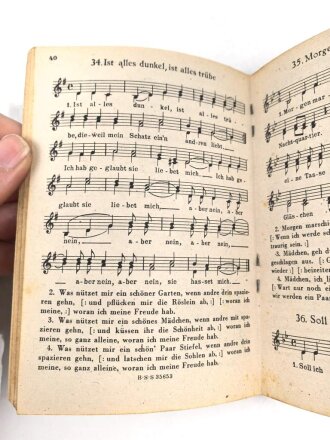 "Das neue Soldaten-Liederbuch" , Textbuch mit Melodien 2 stimmig, 80 Seiten, gebraucht