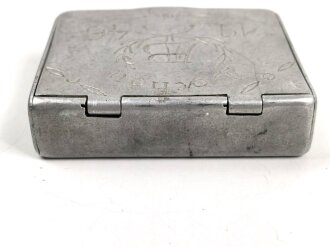 Kriegsgefangenschaft , kleine Dose aus Aluminium " Dachau 1946"  6,5 x 8,5 x 2cm