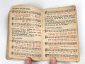 "Katholisches Gesang und Gebetbuch für die Kriegsmarine" 95 Seiten, DIN A6, Seite 4 rausgerissen,stark gebraucht