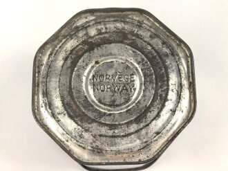 Leere Blechdose " Original Osters Ansjos" Von einem deutschen Soldaten in Norwegen mitgebracht