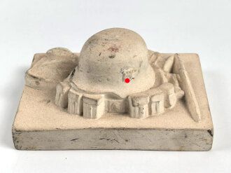 Erinnerungsgegenstand aus Giesmasse, Darstellend einen...