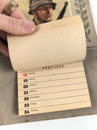 Kriegsopfer Wandkalender der Nationalsozialistischen Kriegsopferversorgung 1943. Maße etwa 16 23cm
