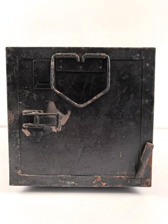 Zubehörtornister zum  Tornister Empänger Berta Torn.E.b. . Überlackiertes Stück