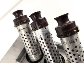 Tornister Empänger Berta , Torn.E.b. /24b-305 datiert 1937.  Gehäuse zugehörig, aber überlackiert. Guter Gesamtzustand, Funktion nicht geprüft