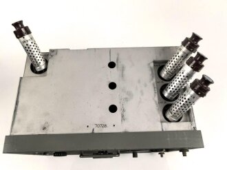 Tornister Empänger Berta , Torn.E.b. /24b-305 datiert 1937.  Gehäuse zugehörig, aber überlackiert. Guter Gesamtzustand, Funktion nicht geprüft