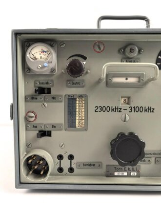 Tornister Empänger Berta , Torn.E.b.U.1, datiert 1939. Sonderausführung 2300- 3100 kHz. Gehäuse überlackiert, Funktion nicht geprüft