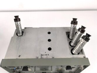 Tornister Empänger Berta , Torn.E.b.U.1, datiert 1939. Sonderausführung 2300- 3100 kHz. Gehäuse überlackiert, Funktion nicht geprüft