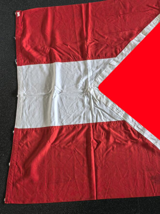 Hitlerjugend Fahne, im Stil einer Gefolgschaftsfahne aber...