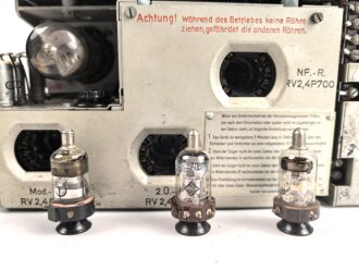 15 Watt Sender Empfänger  a " 15 W.S.E.a" datiert 1941. Frontplatte Originallack, Gehäuse samt Deckel überlackiert