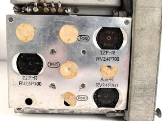 15 Watt Sender Empfänger  a " 15 W.S.E.a" datiert 1941. Frontplatte Originallack, Gehäuse samt Deckel überlackiert