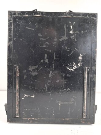 15 Watt Sender Empfänger  a " 15 W.S.E.a" datiert 1941. Frontplatte Originallack, Gehäuse samt Deckel überlackiert