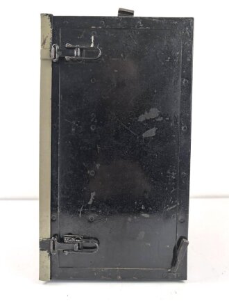 15 Watt Sender Empfänger  a " 15 W.S.E.a" datiert 1941. Frontplatte Originallack, Gehäuse samt Deckel überlackiert