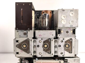 15 Watt Sender Empfänger  a " 15 W.S.E.a" datiert 1941. Frontplatte Originallack, Gehäuse samt Deckel überlackiert