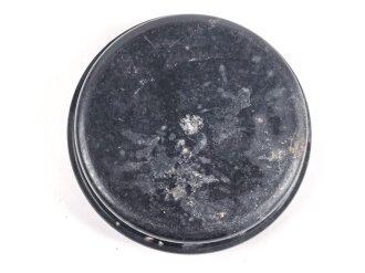 Butterdose Wehrmacht aus schwarzer Preßmasse. Ungereinigtes Stück