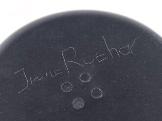 Butterdose Wehrmacht aus schwarzer Preßmasse. Guter Zustand