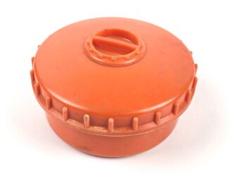 Salzdose Wehrmacht aus oranger Preßmasse. Gebraucht, datiert 1942