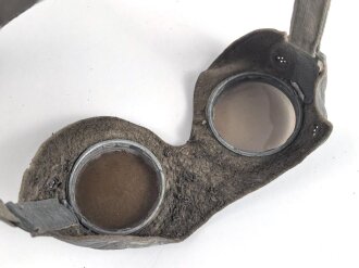 Allgemeine Schutz Brille Wehrmacht in Kunstlederhülle, ungetragenes Stück mit dunklen Ultrasin Gläsern