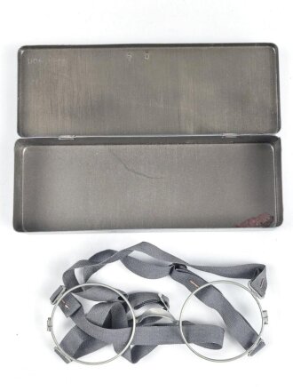 Masken Brille Wehrmacht, nicht ausgegebenes Set, datiert 1944