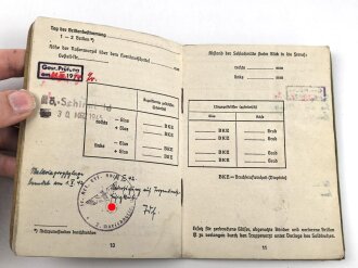 Soldbuch Heer, ausgestellt am 24.2.1944 , dazu die Verleihungsurkunde für das Eiserene Kreuz 2. Klasse