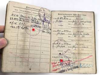 Soldbuch Heer, ausgestellt am 24.2.1944 , dazu die Verleihungsurkunde für das Eiserene Kreuz 2. Klasse