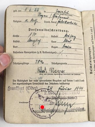 Soldbuch Heer, ausgestellt am 24.2.1944 , dazu die Verleihungsurkunde für das Eiserene Kreuz 2. Klasse