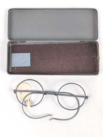 Dienst Brille Wehrmacht, nicht ausgegebenes Set aus altem Fabrikbestand
