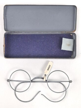 Dienst Brille Wehrmacht, nicht ausgegebenes Set aus altem Fabrikbestand