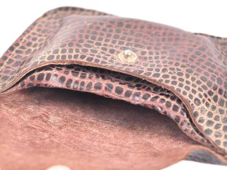 Kunstleder Hülle für eine Faltbrille aus der zeit des 2. Weltkrieg