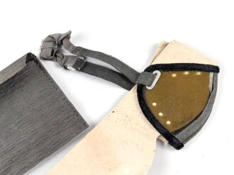 Faltbrille / Augenschützer Wehrmacht in Papphülle