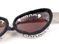 Getönte Brille mit Aluminiumrahmen, sieht man so immer wieder auf Fotos bei Angehörigen der Gebirgstruppe. Ungetragenes Stück.