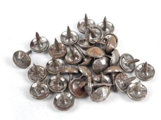 32 Stück Nägel für Marschstiefel der Wehrmacht
