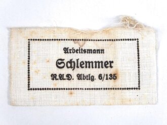 Reichsarbeitsdienst, Wäscheetikett für einen Arbeitsmann, ca. 3,5 x 7 cm, Textil