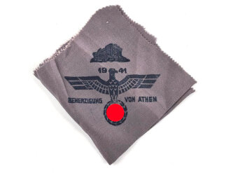 Andenkentüchlein " Beherzigung von Athen 1941" sicherlich lokal Hergestellt, daher der Schreibfehler  . 18 x 18cm