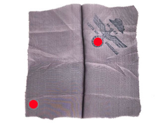 Andenkentüchlein " Beherzigung von Athen 1941" sicherlich lokal Hergestellt, daher der Schreibfehler  . 18 x 18cm