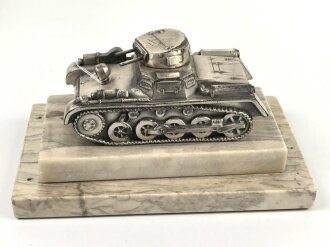 Panzerkampfwagen I, Spritzgußmodell versilbert, auf...