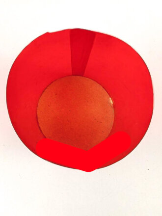 Kerzenhalter aus rotem Chelluloid ? Durchmesser oben etwa...