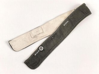 Kragenbinde für eine Feldbluse des Heeres, Gemessen vom jeweils äusseren Ende Knopfloch 46cm