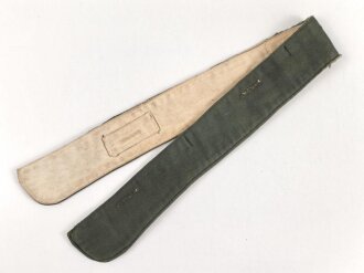 Kragenbinde für eine Feldbluse des Heeres, Gemessen vom jeweils äusseren Ende Knopfloch 48cm