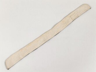 Kragenbinde für eine Feldbluse des Heeres, Gemessen vom jeweils äusseren Ende Knopfloch 46cm